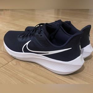 Brand New Size 12 Navy Men’s Nike Pegasus 39 Athletic Shoes